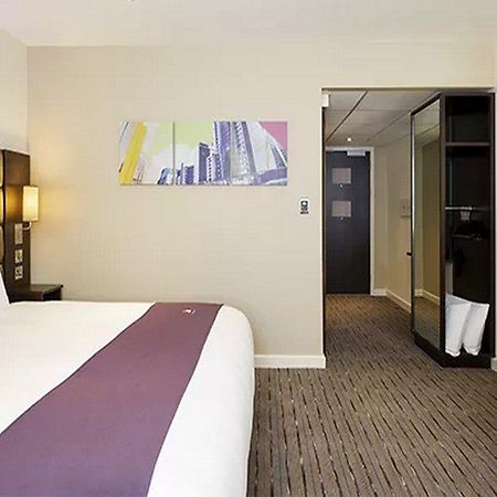 Premier Inn Manchester 奇德尔 外观 照片